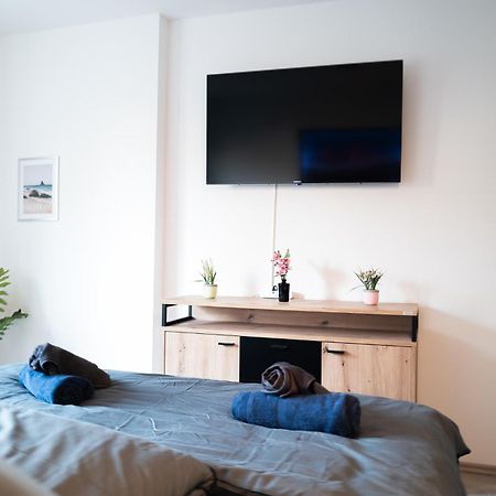 #412 Komfortable, Stilvolle Wohnung Fuer 6 Personen Mülheim an der Ruhr Esterno foto