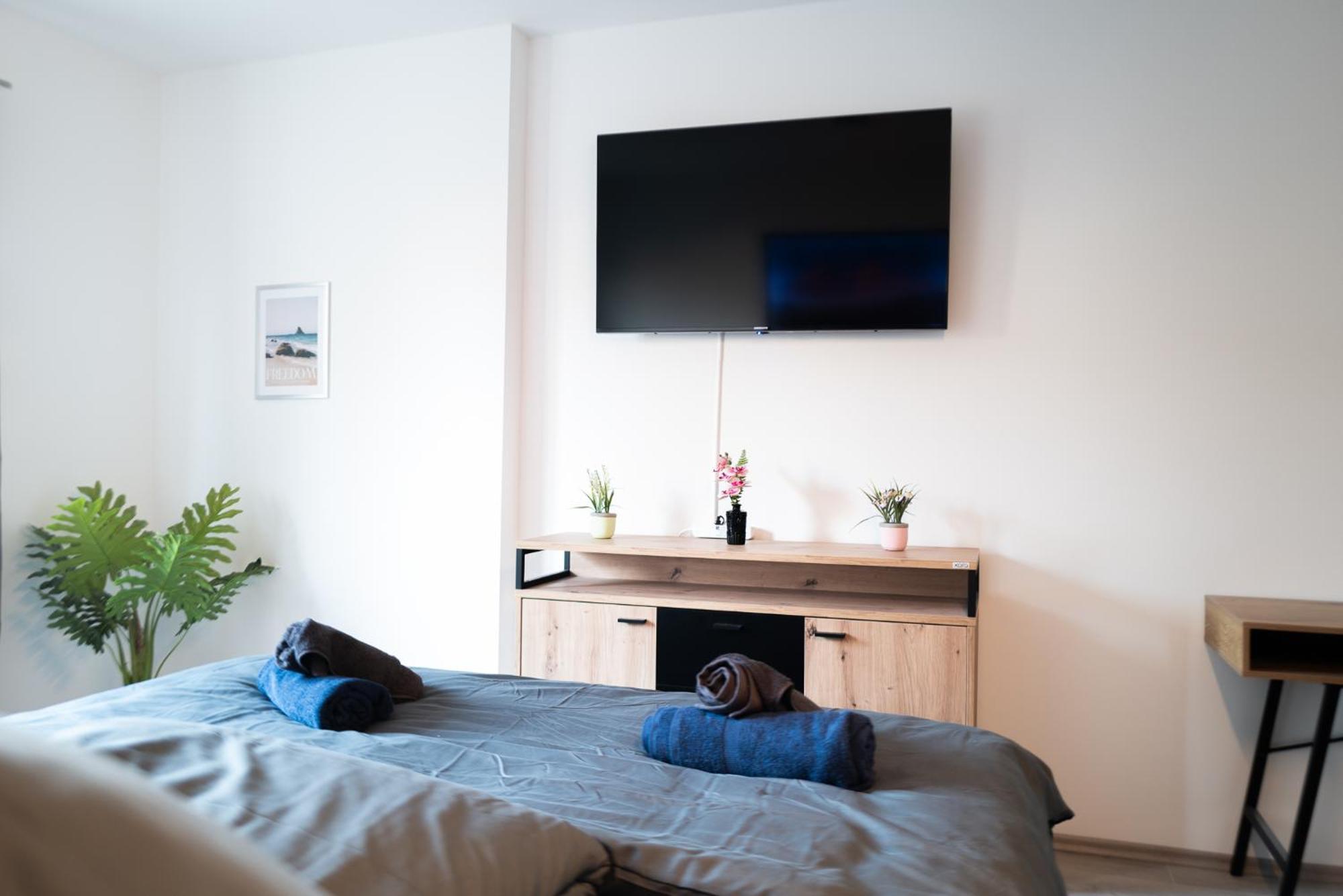 #412 Komfortable, Stilvolle Wohnung Fuer 6 Personen Mülheim an der Ruhr Esterno foto