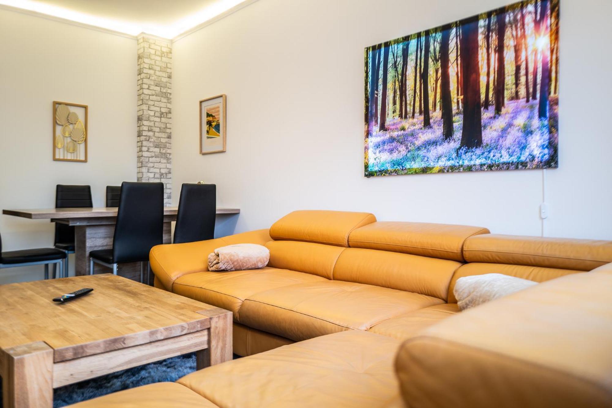 #412 Komfortable, Stilvolle Wohnung Fuer 6 Personen Mülheim an der Ruhr Esterno foto